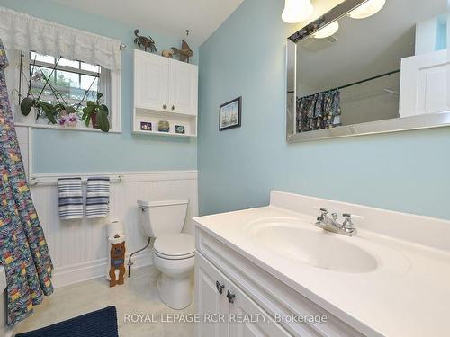 294066 8Th Line, Amaranth, ON - Indoor Photo Showing Bathroom