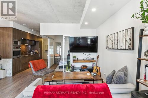 1115 - 88 Blue Jays Way, Toronto (Waterfront Communities), ON - Indoor Photo Showing Living Room