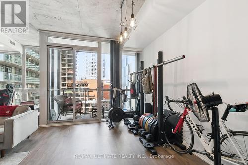 1115 - 88 Blue Jays Way, Toronto (Waterfront Communities), ON - Indoor Photo Showing Gym Room