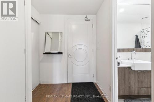 1115 - 88 Blue Jays Way, Toronto (Waterfront Communities), ON - Indoor Photo Showing Bathroom