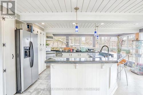 75 Shilton Road, Toronto, ON - Indoor Photo Showing Kitchen