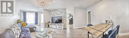 211 Axminster Drive, Richmond Hill (Crosby), ON - Indoor