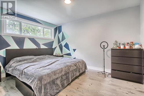 211 Axminster Drive, Richmond Hill (Crosby), ON - Indoor Photo Showing Bedroom