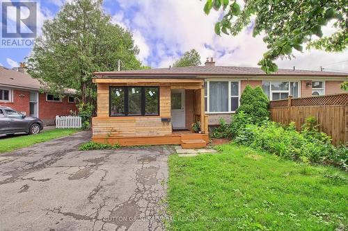 211 Axminster Drive, Richmond Hill, ON - Outdoor With Deck Patio Veranda