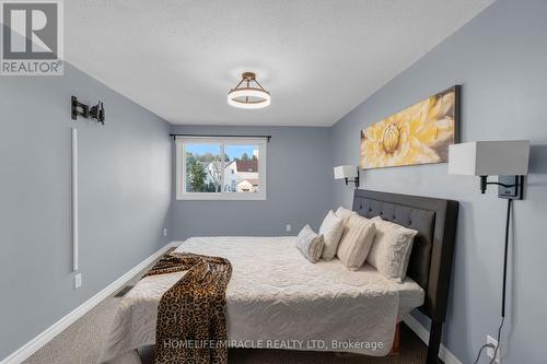 9 Haida Square E, Brampton (Central Park), ON - Indoor Photo Showing Bedroom