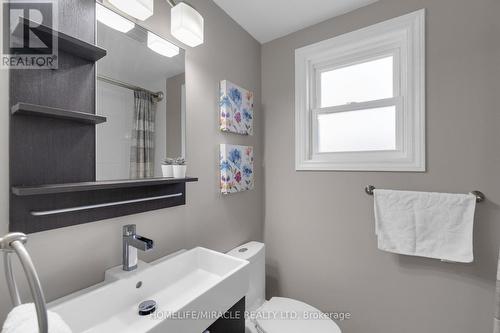 9 Haida Square E, Brampton (Central Park), ON - Indoor Photo Showing Bathroom