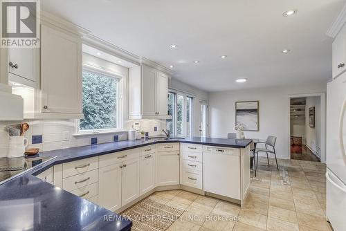 1296 Cermel Drive, Mississauga (Lorne Park), ON - Indoor Photo Showing Kitchen