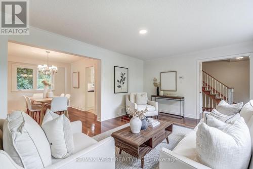 1296 Cermel Drive, Mississauga (Lorne Park), ON - Indoor Photo Showing Living Room