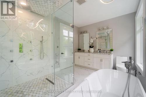 2081 20Th Side Road, Milton (Nassagaweya), ON - Indoor Photo Showing Bathroom