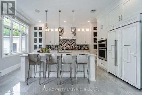 2081 20Th Side Road, Milton (Nassagaweya), ON - Indoor Photo Showing Kitchen With Upgraded Kitchen