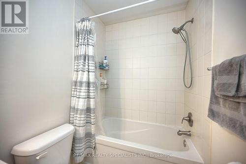 10 Arnprior Road, Brampton, ON - Indoor Photo Showing Bathroom