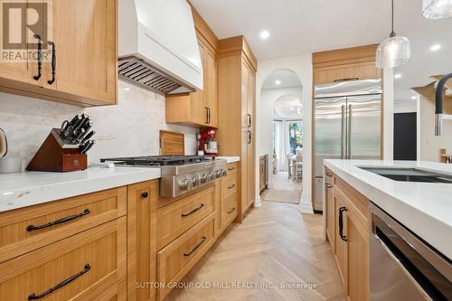 133 Westminster Avenue, Toronto (High Park-Swansea), ON - Indoor Photo Showing Kitchen With Upgraded Kitchen