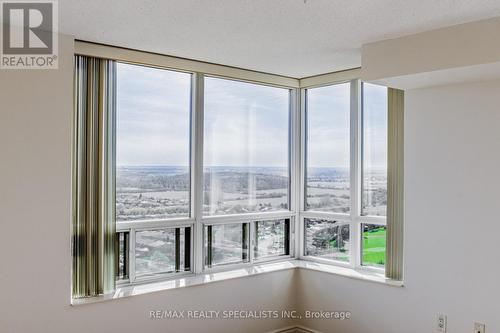 2011 - 55 Strathaven Drive W, Mississauga (Hurontario), ON - Indoor Photo Showing Other Room