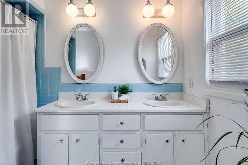 231 Division Street South, Kingsville, ON - Indoor Photo Showing Bathroom