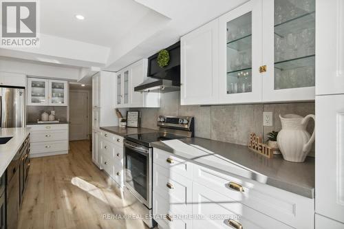 514369 2Nd Line, Amaranth, ON - Indoor Photo Showing Kitchen With Upgraded Kitchen