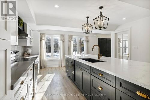 514369 2Nd Line, Amaranth, ON - Indoor Photo Showing Kitchen