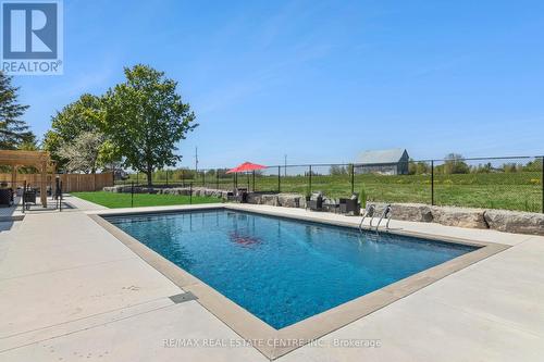 514369 2Nd Line, Amaranth, ON - Outdoor With In Ground Pool With Backyard