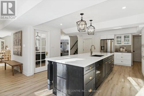 514369 2Nd Line, Amaranth, ON - Indoor Photo Showing Kitchen With Upgraded Kitchen