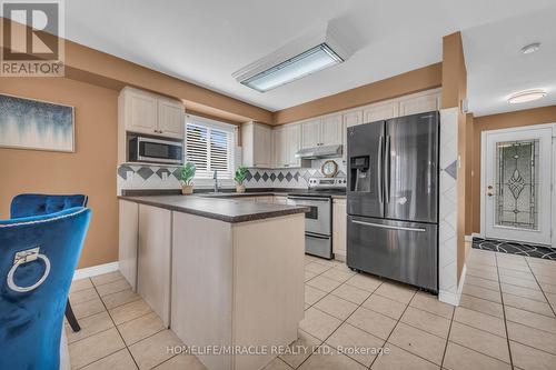 971 West 5Th Street, Hamilton (Kernighan), ON - Indoor Photo Showing Kitchen