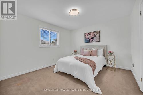 971 West 5Th Street, Hamilton (Kernighan), ON - Indoor Photo Showing Bedroom