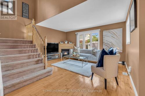 971 West 5Th Street, Hamilton (Kernighan), ON - Indoor Photo Showing Living Room With Fireplace