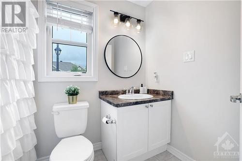 351 Meadowbreeze Drive, Ottawa, ON - Indoor Photo Showing Bathroom