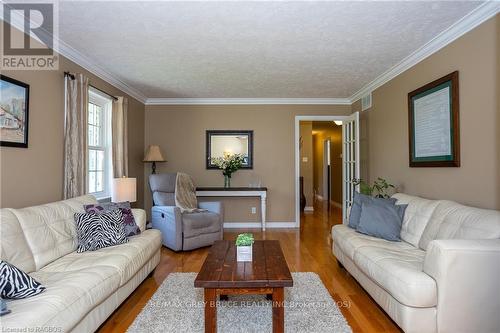 397810 Concession 10, Meaford, ON - Indoor Photo Showing Living Room