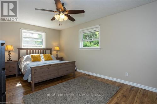 397810 Concession 10, Meaford, ON - Indoor Photo Showing Bedroom