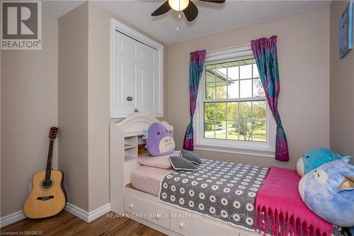 397810 Concession 10, Meaford, ON - Indoor Photo Showing Bedroom