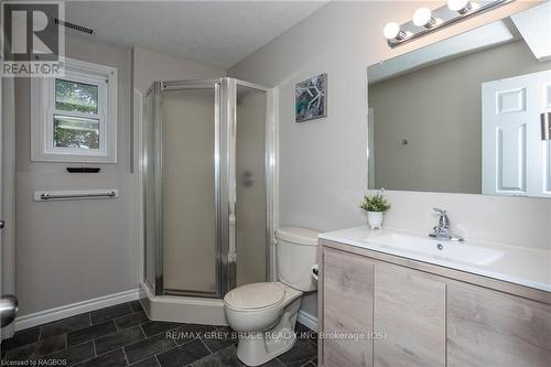 397810 Concession 10, Meaford, ON - Indoor Photo Showing Bathroom