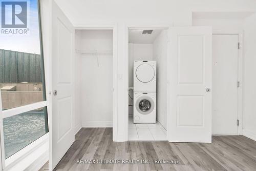 506 - 8 The Esplanade Street, Toronto (Waterfront Communities), ON - Indoor Photo Showing Laundry Room