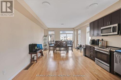 2632 Castlegate Crossing Drive, Pickering, ON - Indoor Photo Showing Kitchen