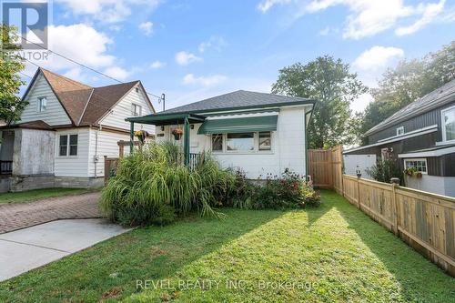 4456 Sixth Avenue, Niagara Falls (Downtown), ON - Outdoor