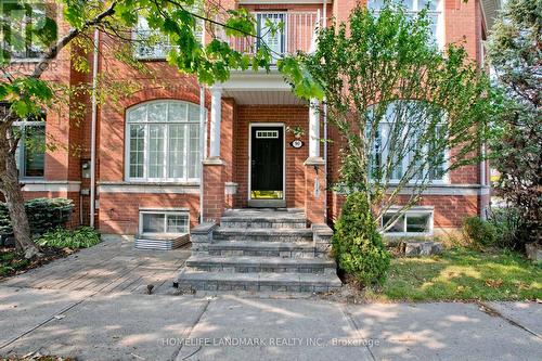 90 Bassett Avenue, Richmond Hill (Langstaff), ON - Outdoor With Facade