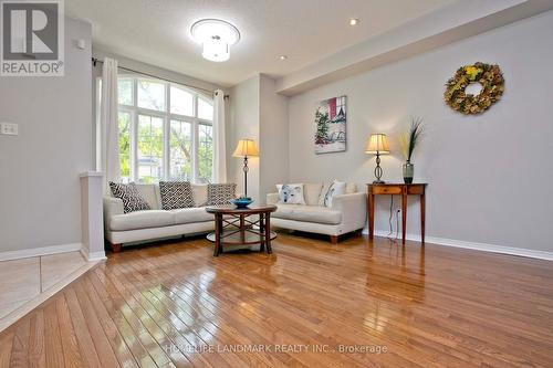 90 Bassett Avenue, Richmond Hill (Langstaff), ON - Indoor Photo Showing Living Room