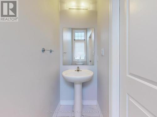 2027 Webster Boulevard, Innisfil (Alcona), ON - Indoor Photo Showing Bathroom