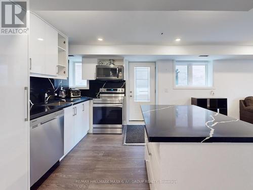 2027 Webster Boulevard, Innisfil (Alcona), ON - Indoor Photo Showing Kitchen With Double Sink