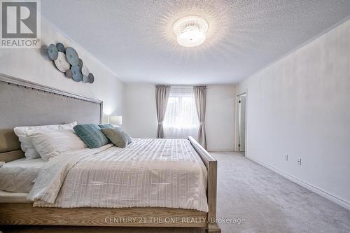 47 Hawkes Drive, Richmond Hill, ON - Indoor Photo Showing Bedroom