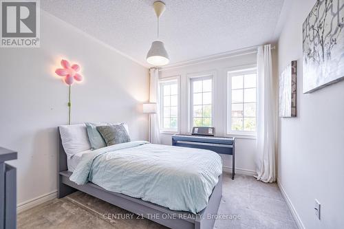 47 Hawkes Drive, Richmond Hill, ON - Indoor Photo Showing Bedroom