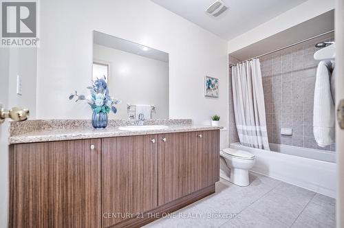 47 Hawkes Drive, Richmond Hill, ON - Indoor Photo Showing Bathroom