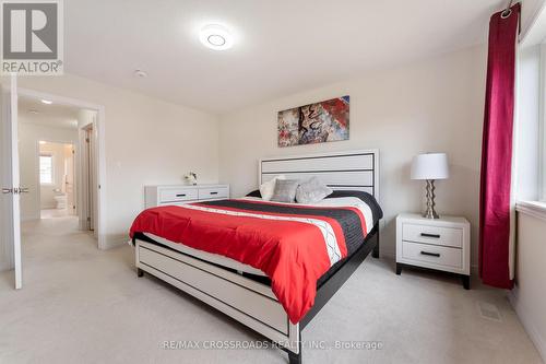 118 Tumblewood Place W, Welland, ON - Indoor Photo Showing Bedroom