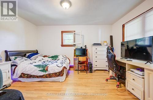 157 Cityview Drive N, Guelph, ON - Indoor Photo Showing Bedroom