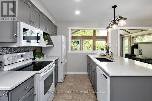 38 Lawler Drive, Grey Highlands (Markdale), ON - Indoor Photo Showing Kitchen