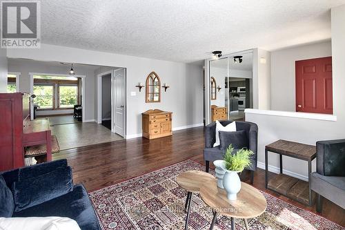 38 Lawler Drive, Grey Highlands (Markdale), ON - Indoor Photo Showing Living Room