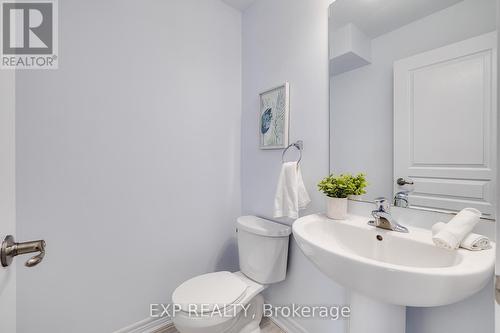 136 Monarch Street, Welland (Coyle Creek), ON - Indoor Photo Showing Bathroom