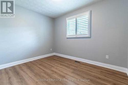 7760 Cavendish Drive, Niagara Falls, ON - Indoor Photo Showing Other Room