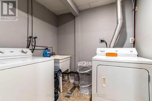 7760 Cavendish Drive, Niagara Falls, ON - Indoor Photo Showing Laundry Room