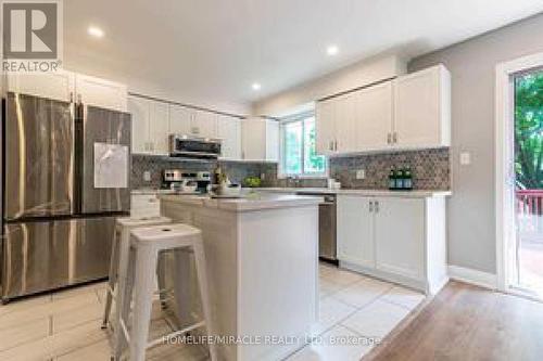 7760 Cavendish Drive, Niagara Falls, ON - Indoor Photo Showing Kitchen