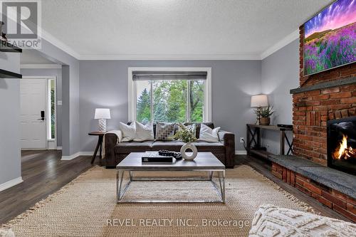 46 Royal Estate Drive, Kawartha Lakes (Pontypool), ON - Indoor Photo Showing Living Room With Fireplace