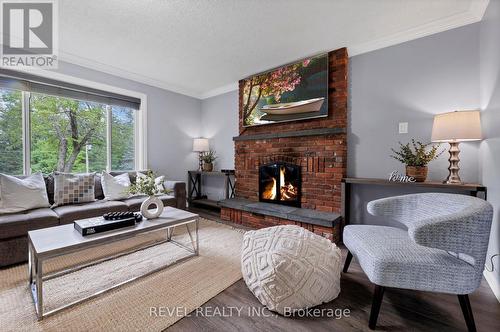 46 Royal Estate Drive, Kawartha Lakes (Pontypool), ON - Indoor Photo Showing Living Room With Fireplace